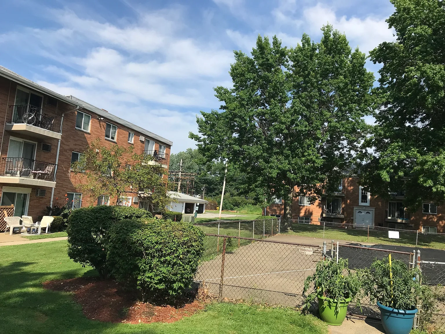 The Meadows Patio Apartments - HEAT INCLUDED! – photo 1