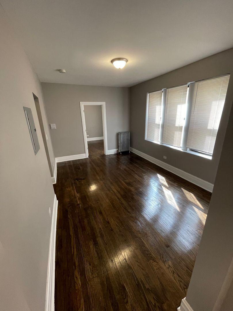 11021 S Vernon Ave – photo 3