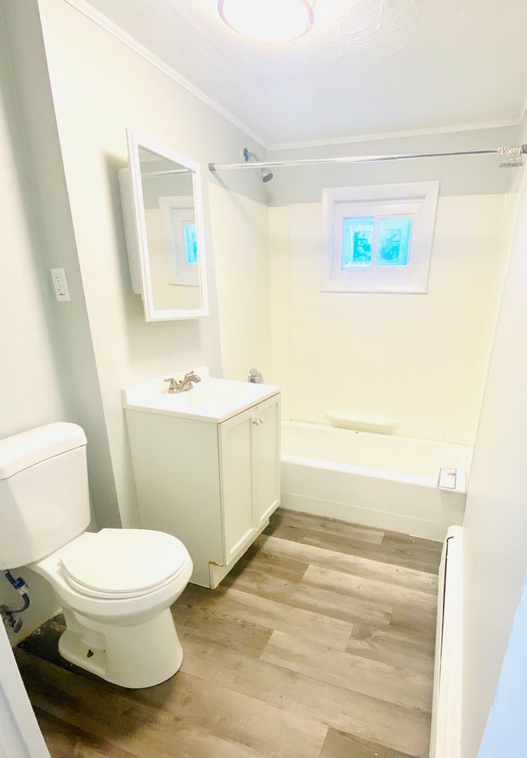 126 Leyden St unit 3 – photo 3