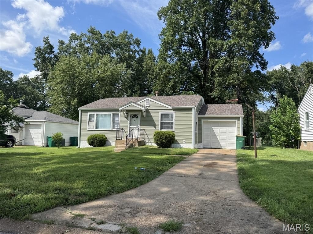 1057 Gabriel Dr – photo 2