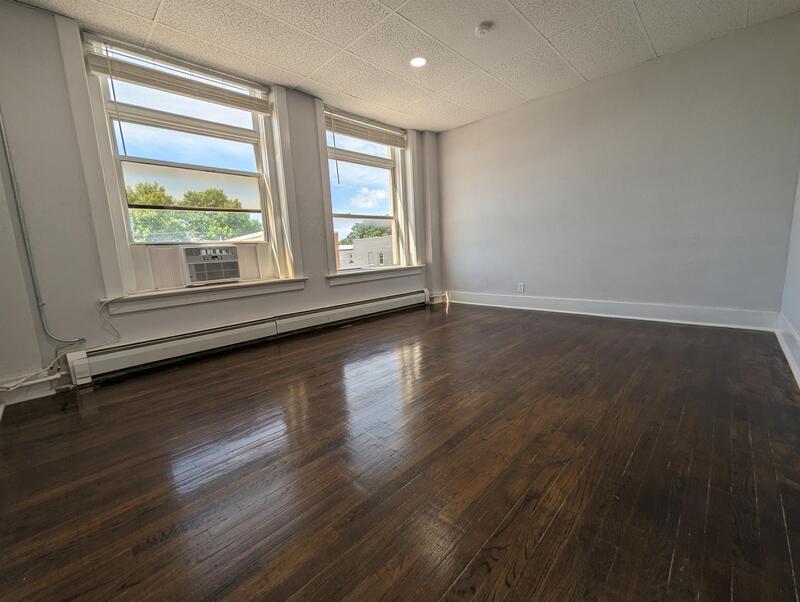 124 S 2nd St unit 206 – photo 4