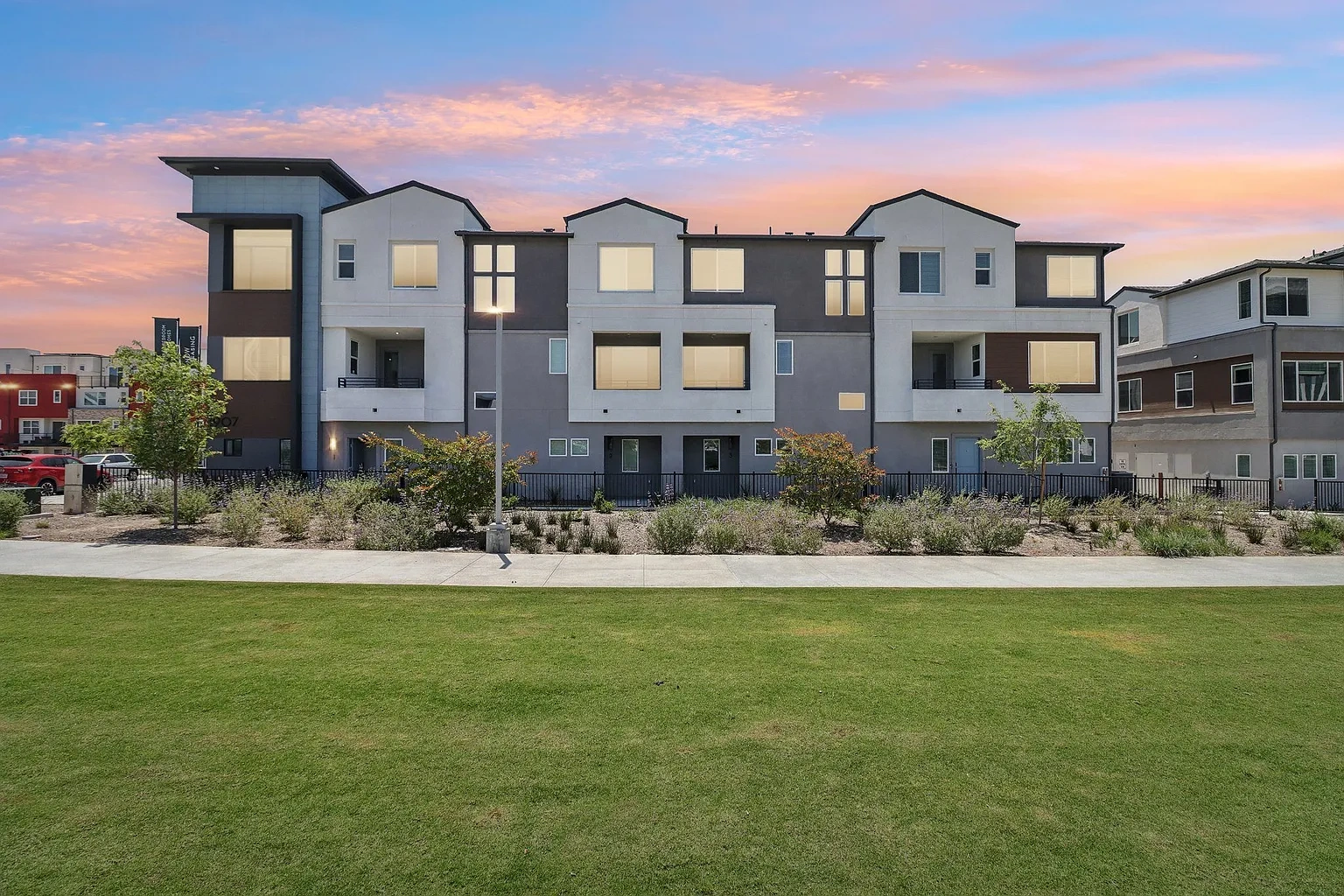 Axis at Millenia Townhomes – photo 3