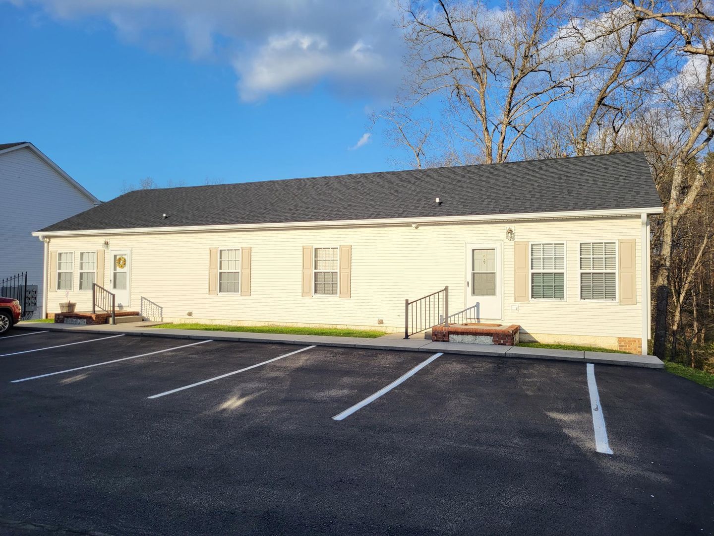 254 Charleston Ln – photo 1