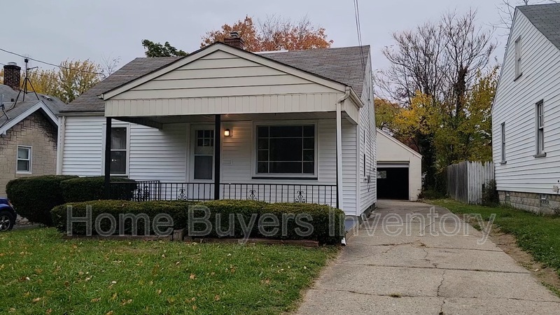 236 Hilton Ave – photo 1