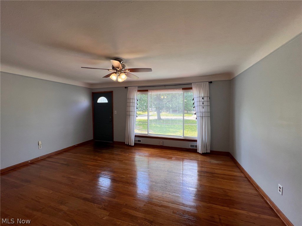 9326 Ackley Rd – photo 5
