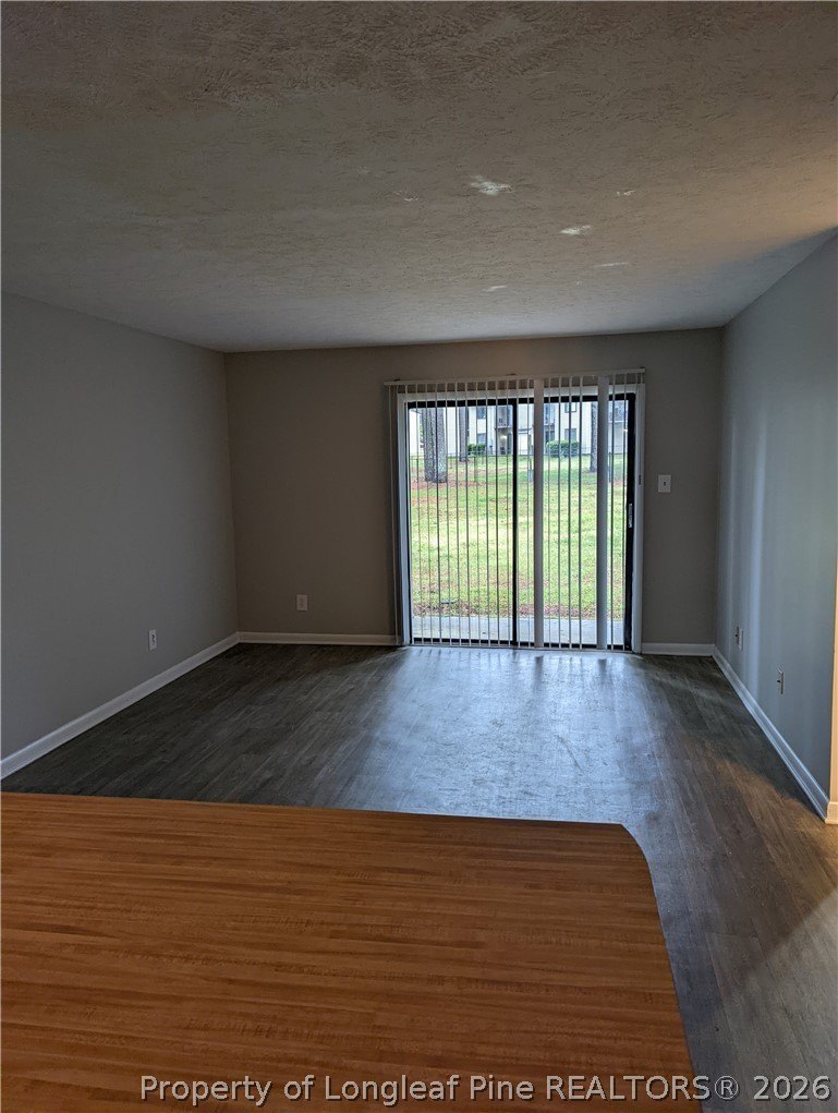 823 Applewood Ln – photo 2