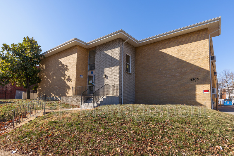 4305 Virginia Ave unit 205 – photo 2