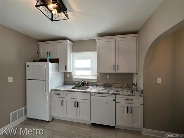 21503 Collingham Ave – photo 3