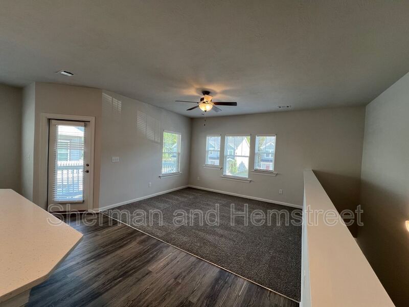 7017 Hummingbird Dr – photo 3