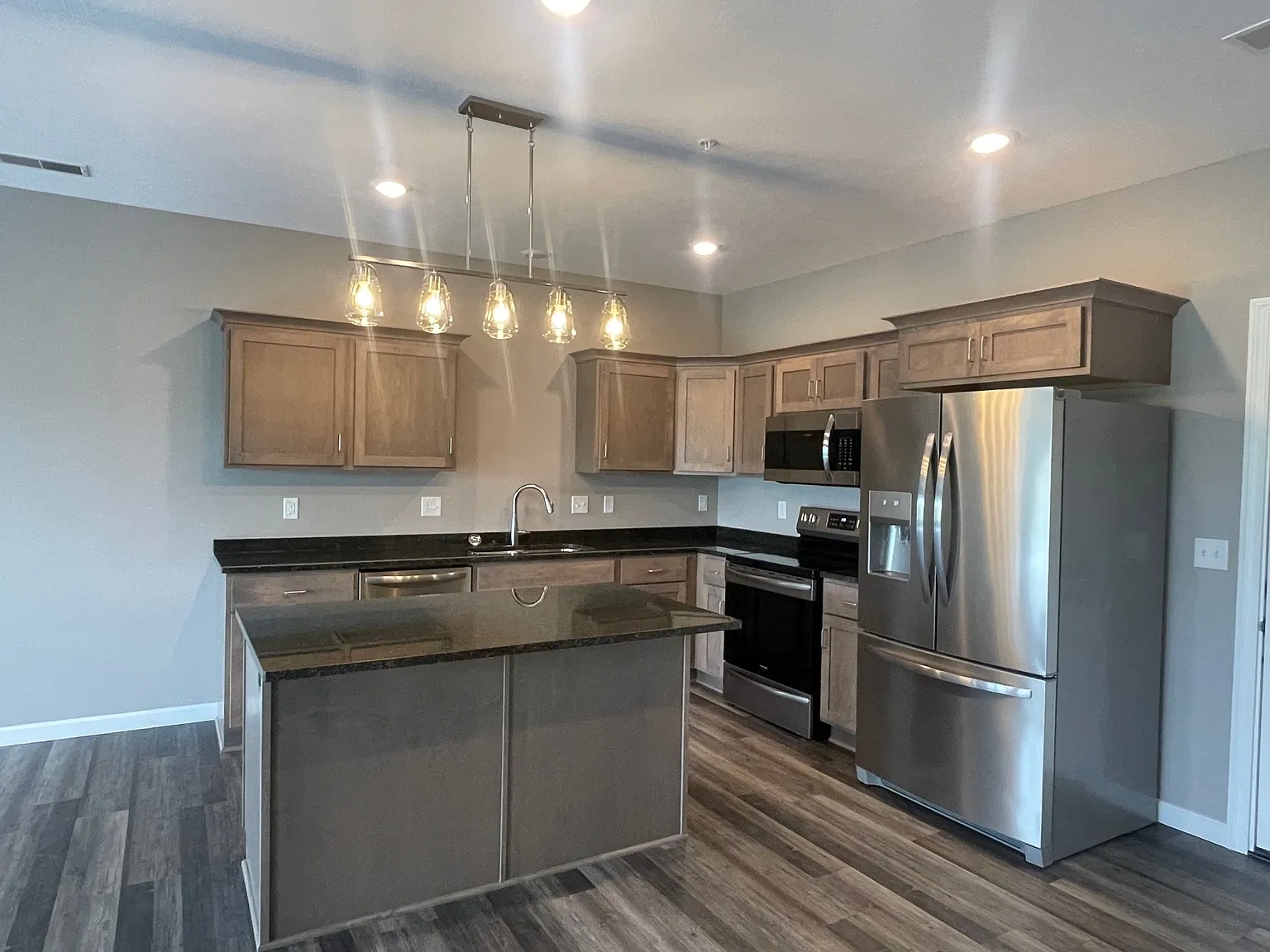 Latitude 40 Flats – photo 3