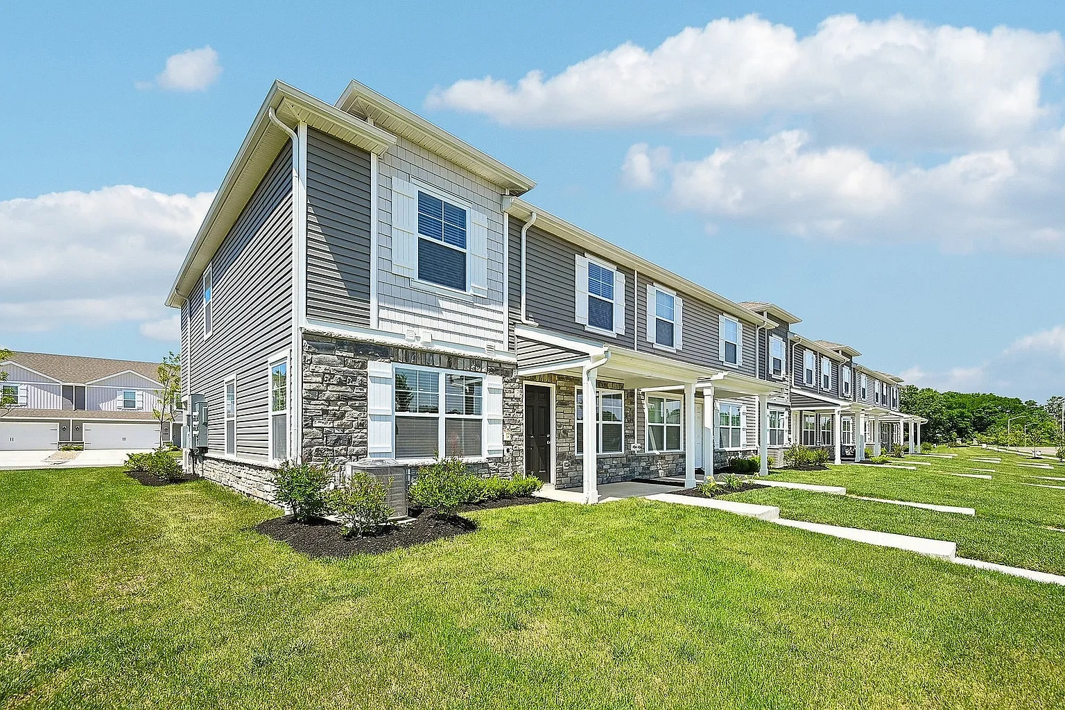 Villas at Maplewood North – photo 3