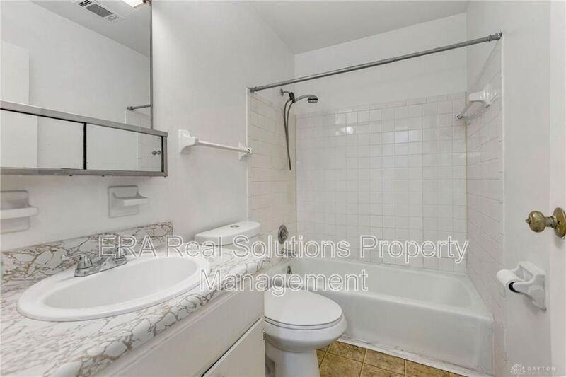 1241 Devon Ave unit 1243A – photo 4