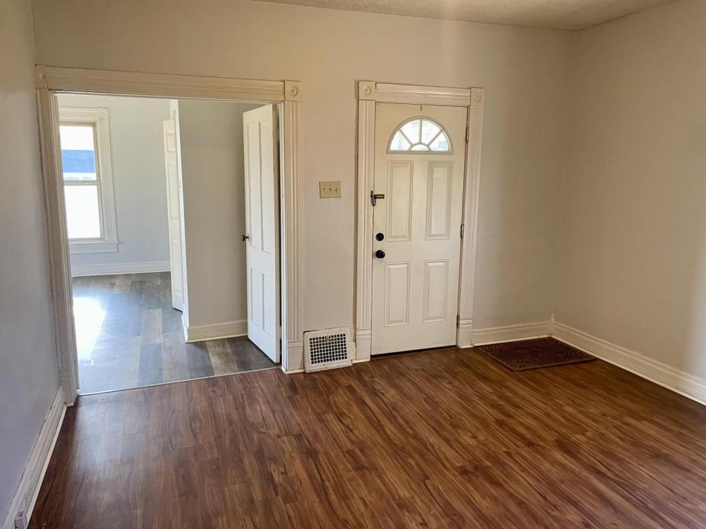 36 22nd St NW – photo 5