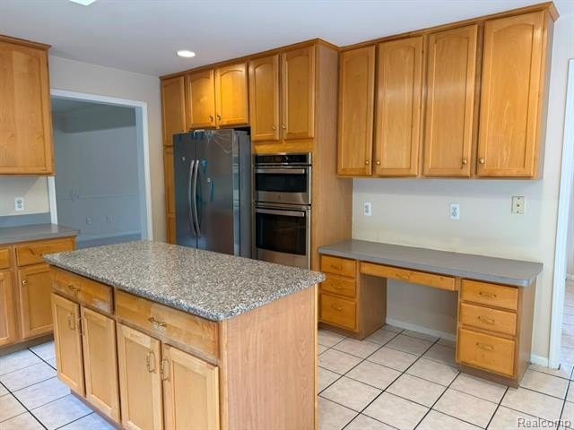 7782 Watford Dr – photo 5