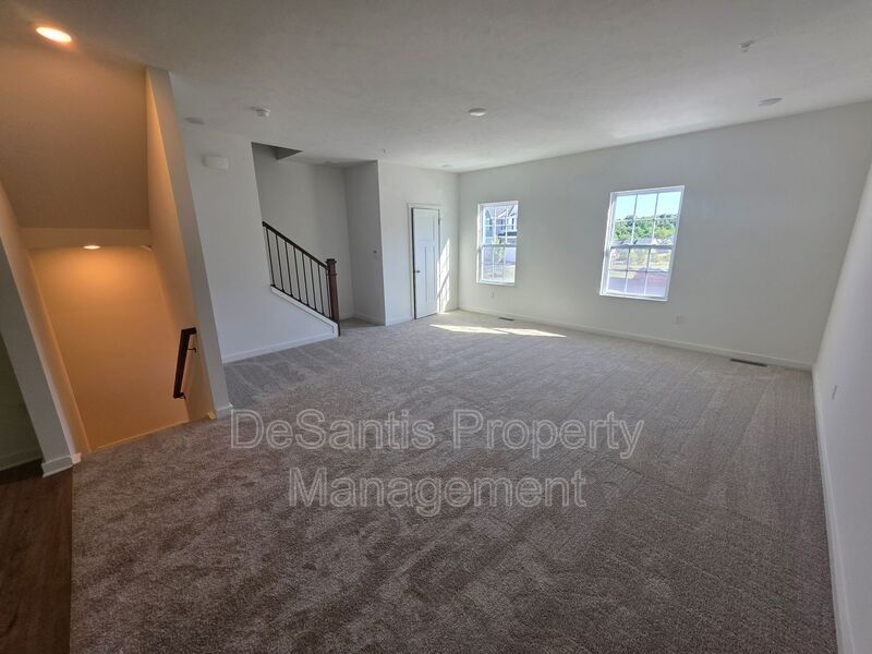 1806 Canterbury Dr – photo 4