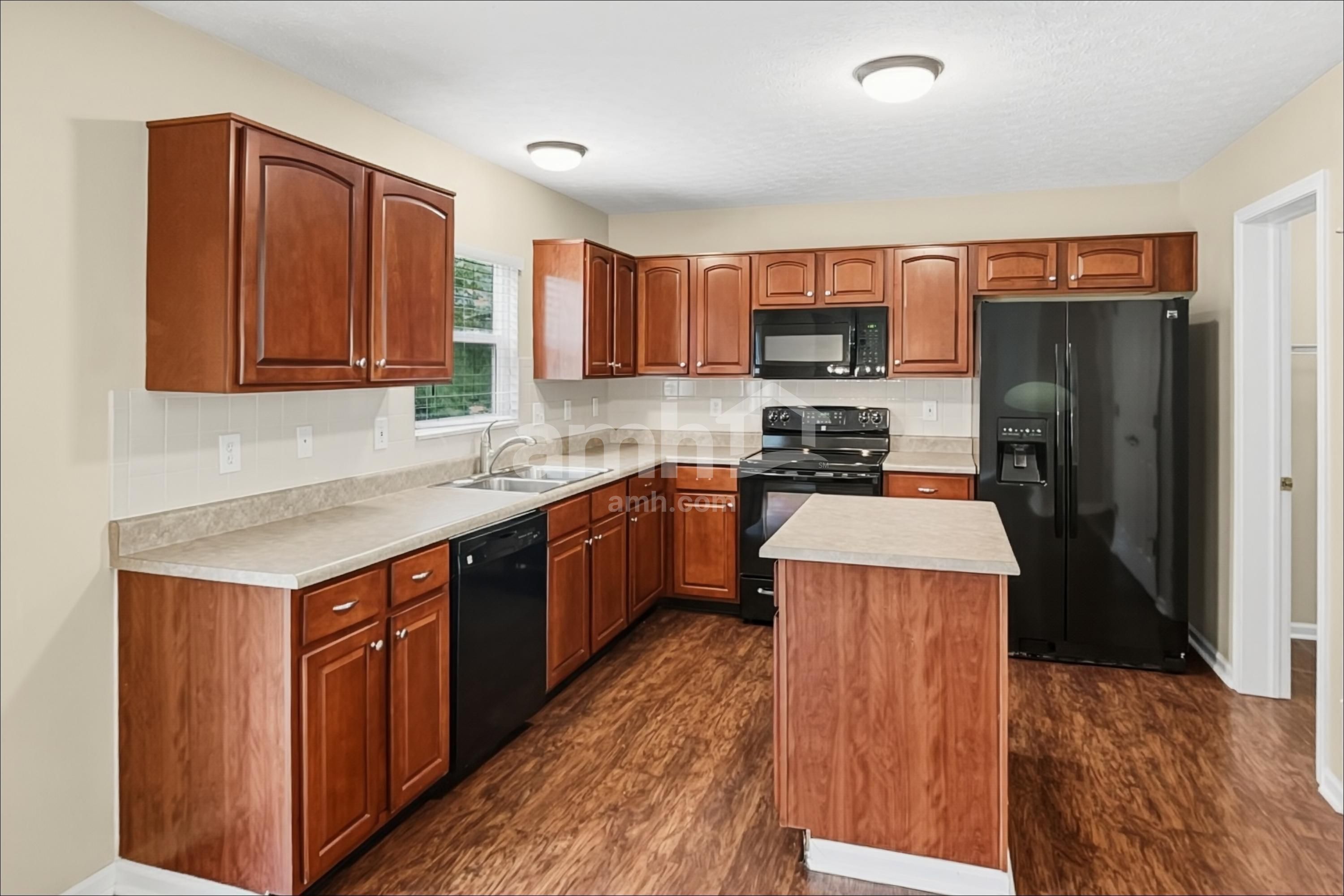 235 Kemperwood Dr – photo 4