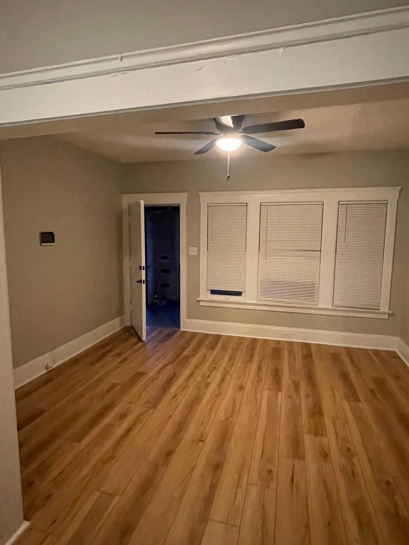 1462 E 175th St unit UP – photo 3