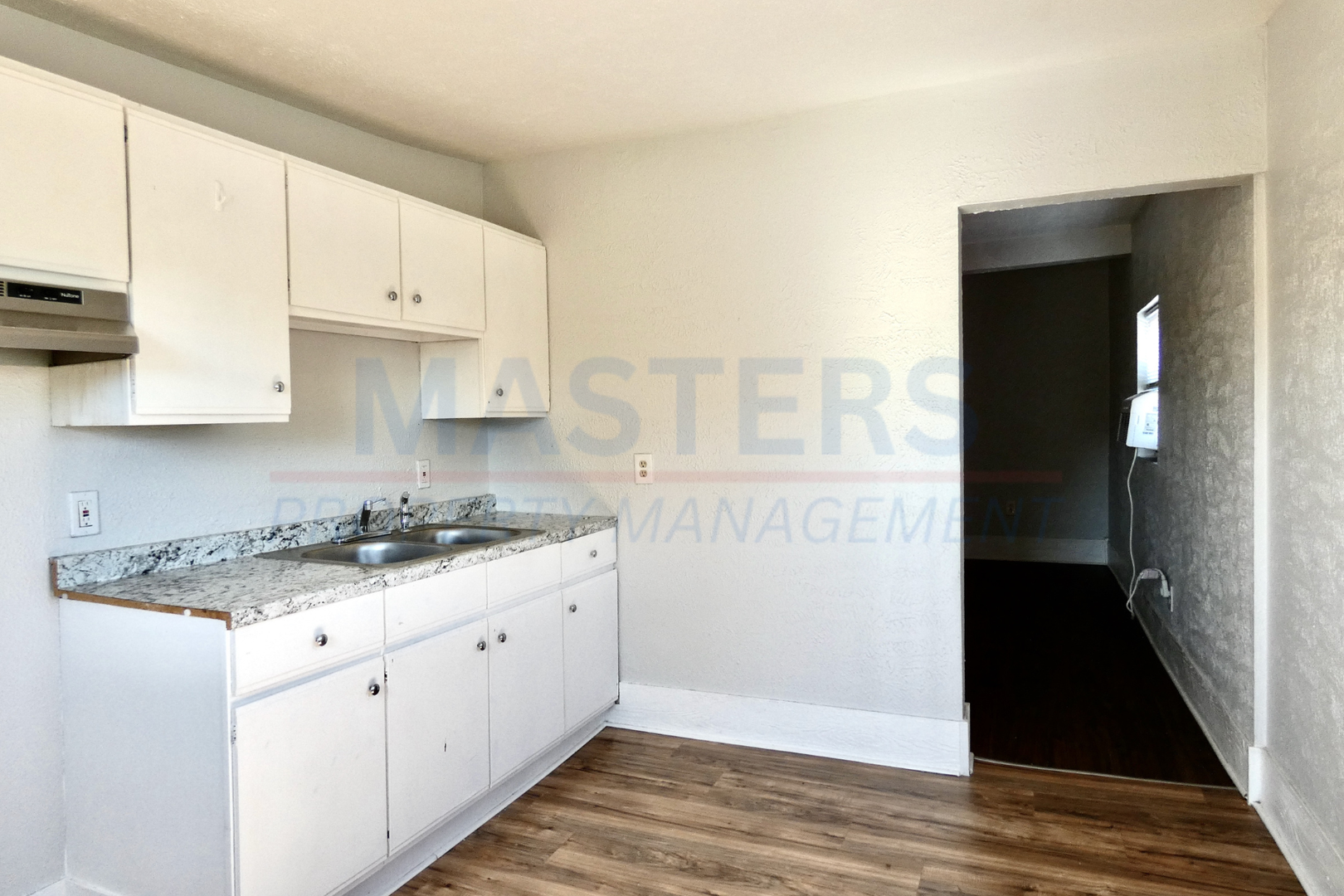 420 Barker St unit Unit C – photo 4
