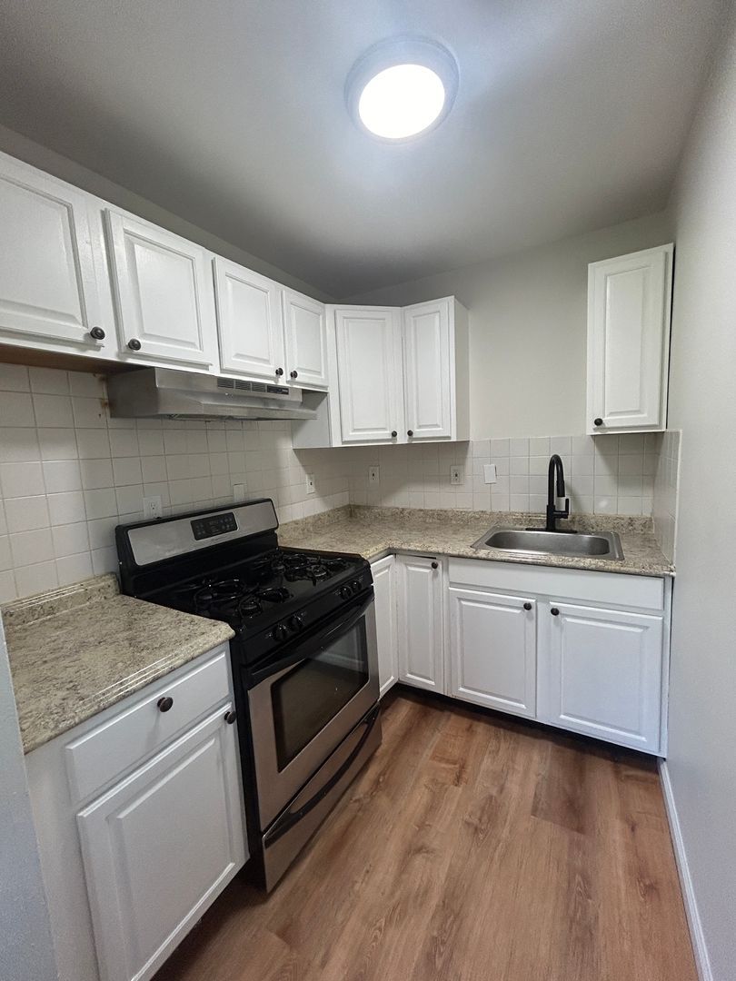 1311 Washington Ave unit 7 – photo 5