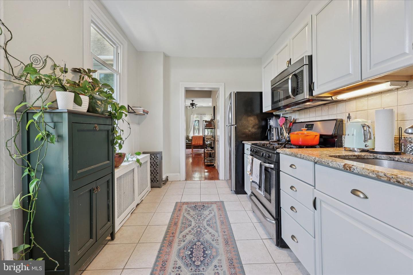 466 1/2 Conarroe St – photo 3