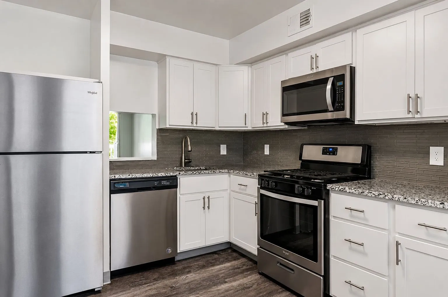 The Cascades Apartments and Townhomes – photo 5