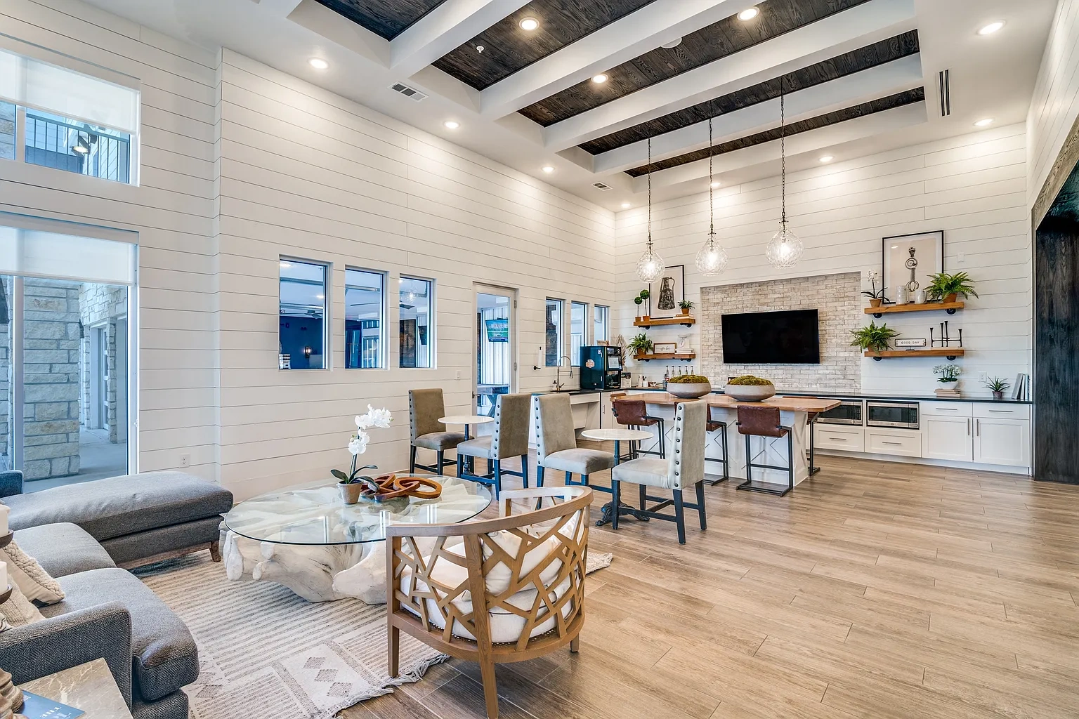 Luxia Rockwall Downes – photo 4