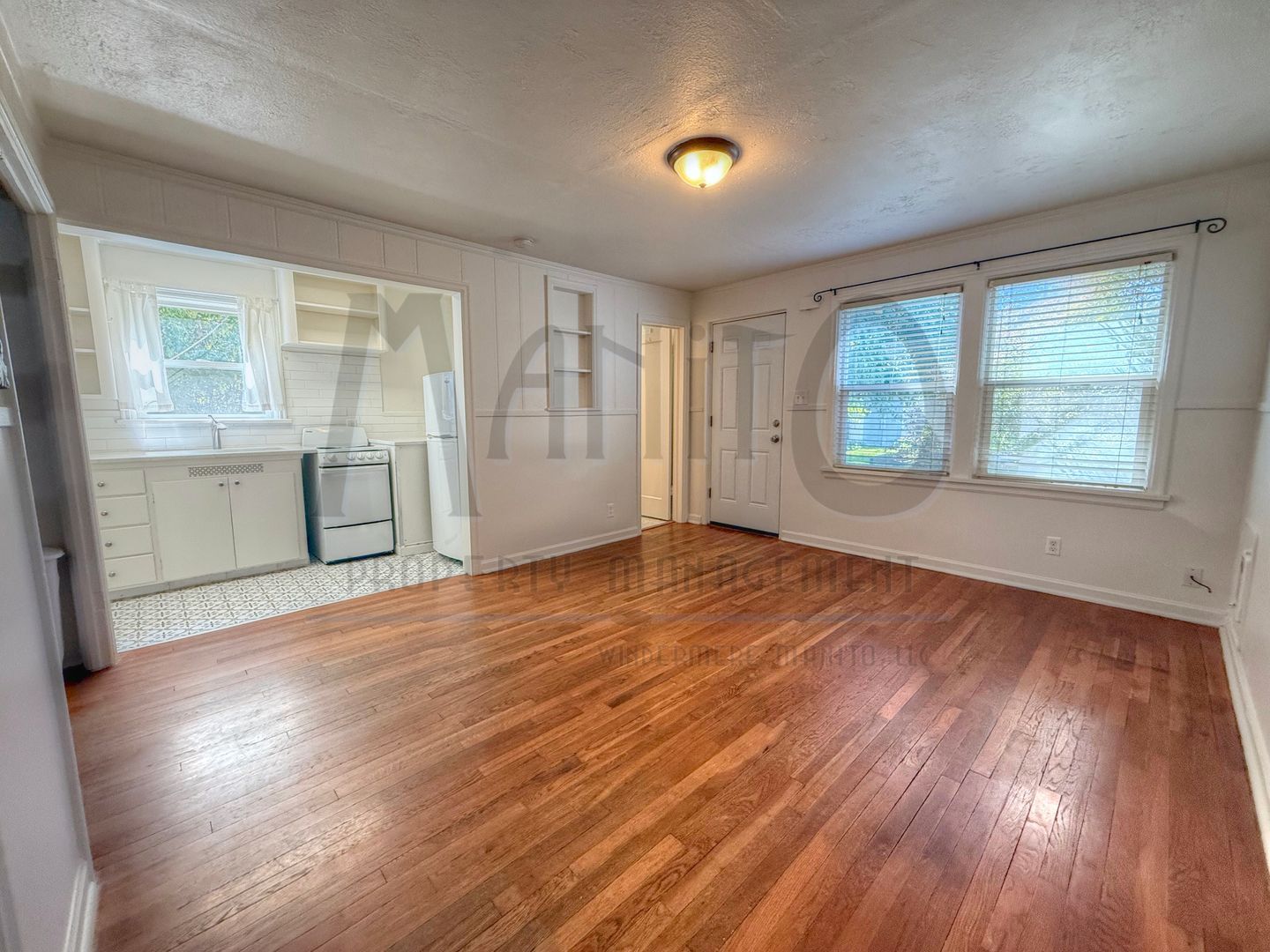 1629 W 1st Ave – photo 4