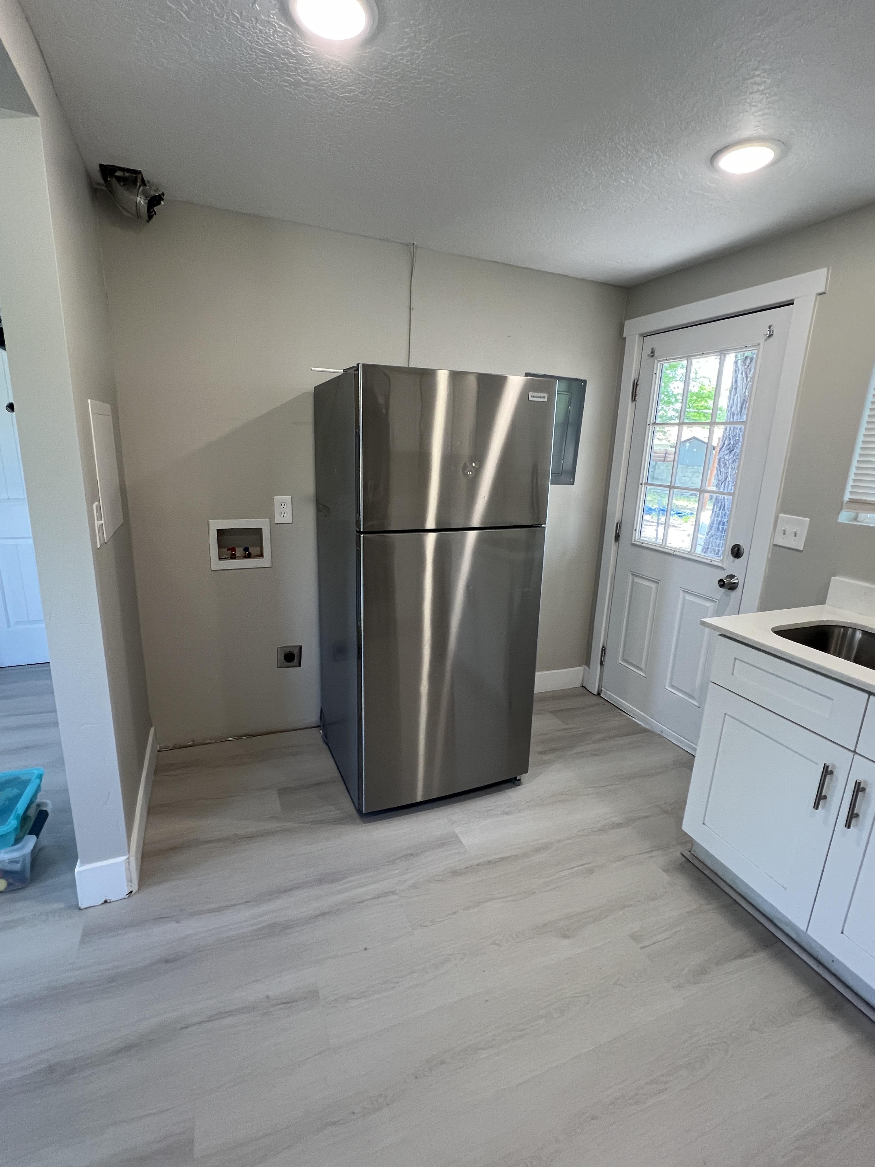1535 S russett Ave unit 1535 – photo 2