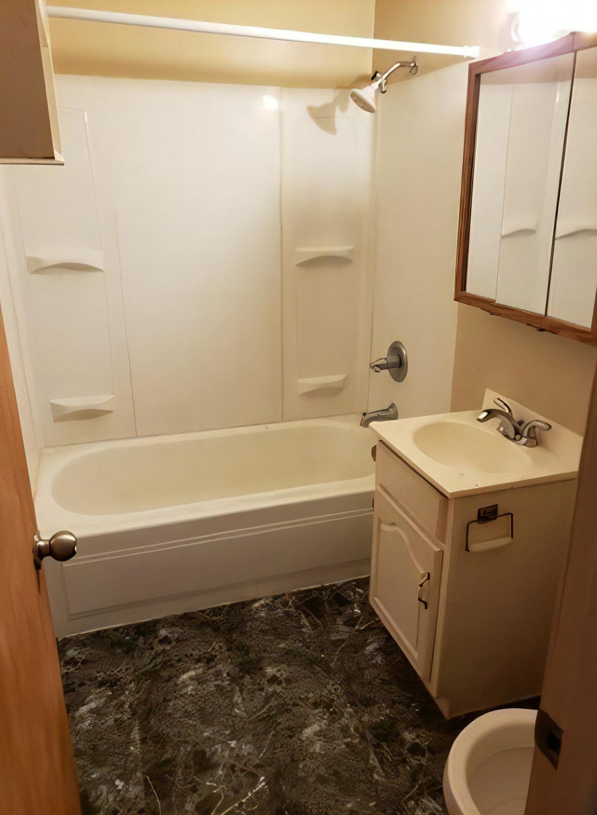 216 S 2nd St – photo 1