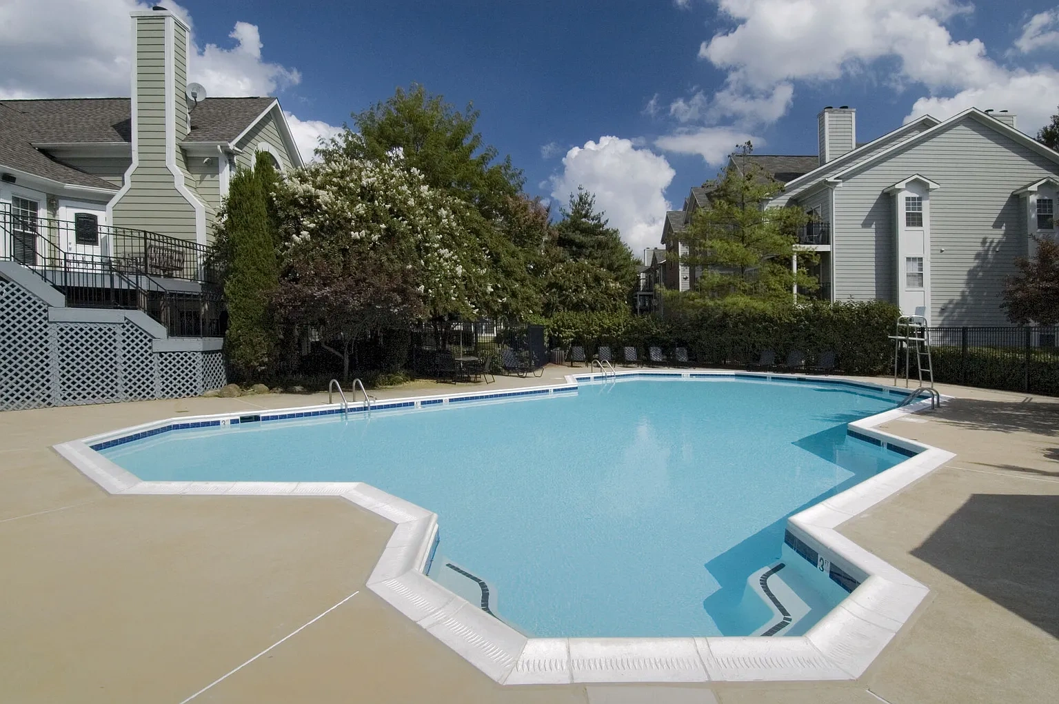 Henley at Kingstowne – photo 3