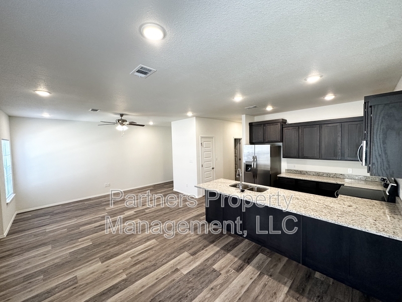 928 S Amarillo Ave – photo 3