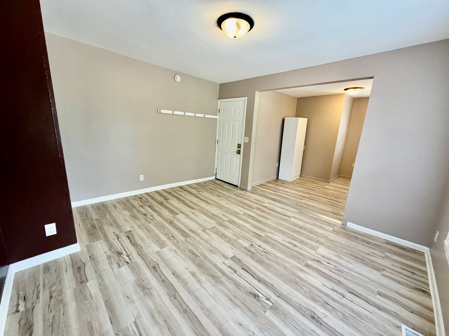 601 S Clayton St unit E – photo 4