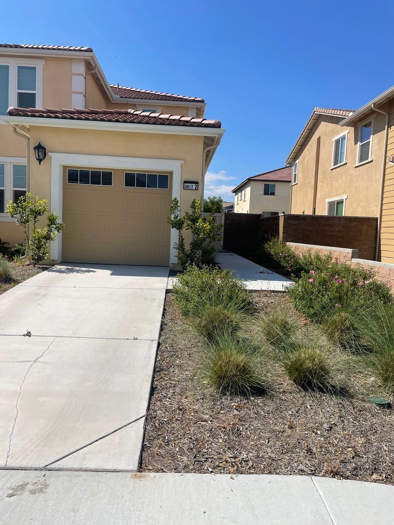 26389 Valencia Wy unit Unit 2 – photo 1