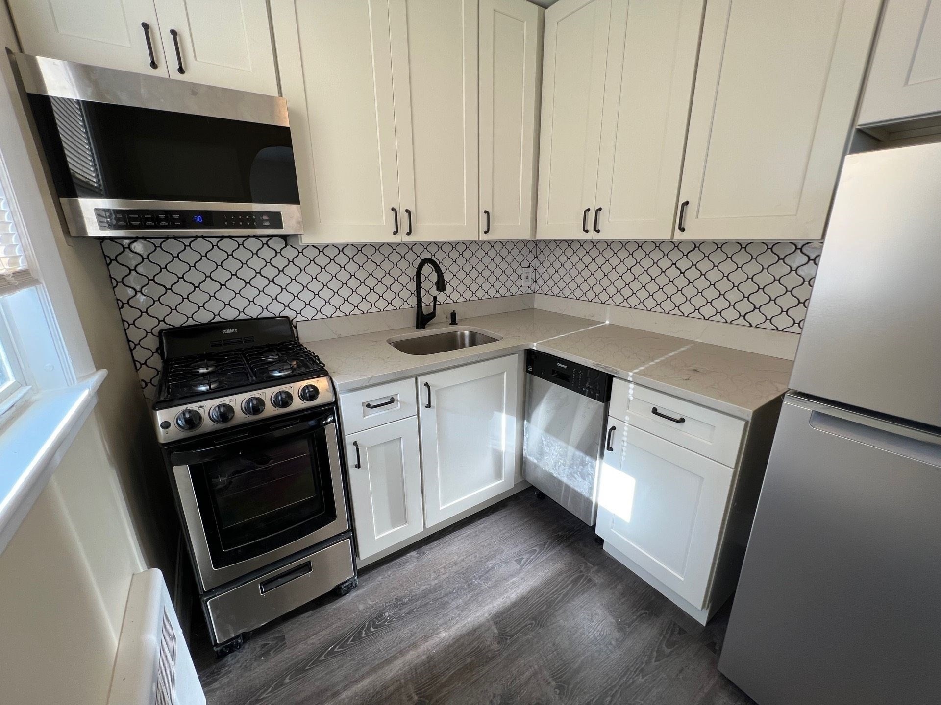 87 Winthrop Shore Dr unit 2 – photo 5