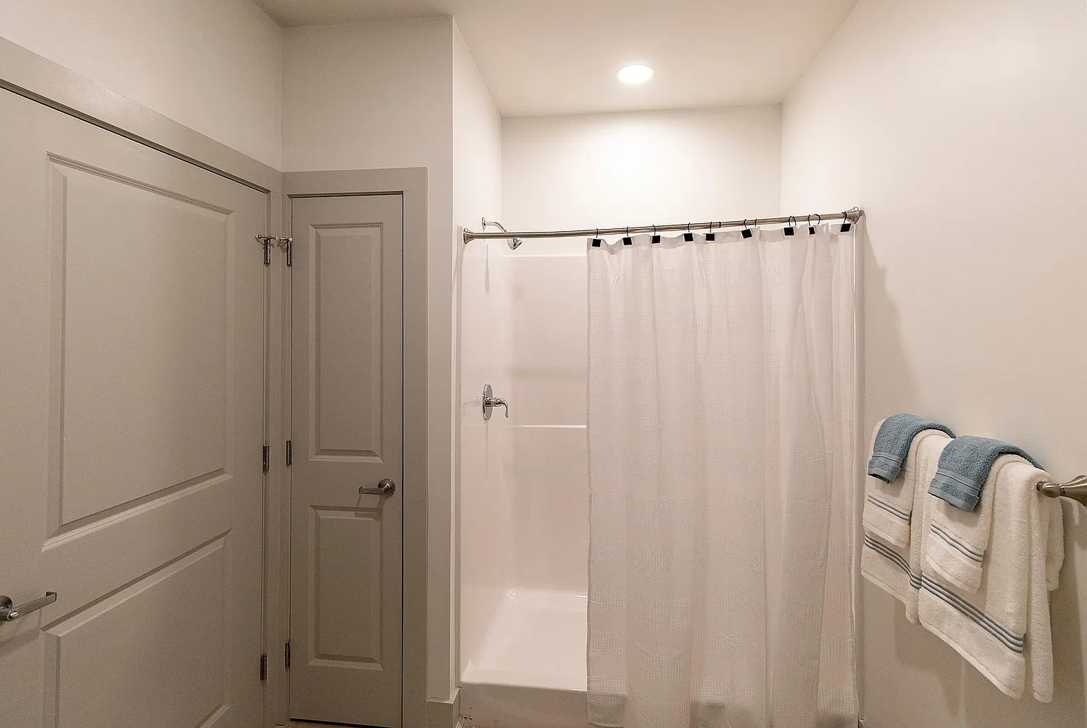 DeLaet's Landing - 99 New Broadway – photo 5