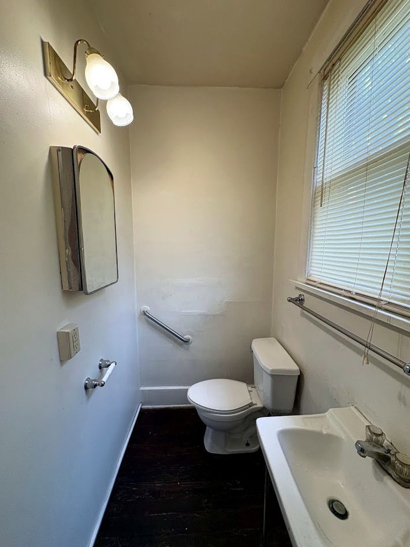 1705 Bechel Pl NW – photo 4