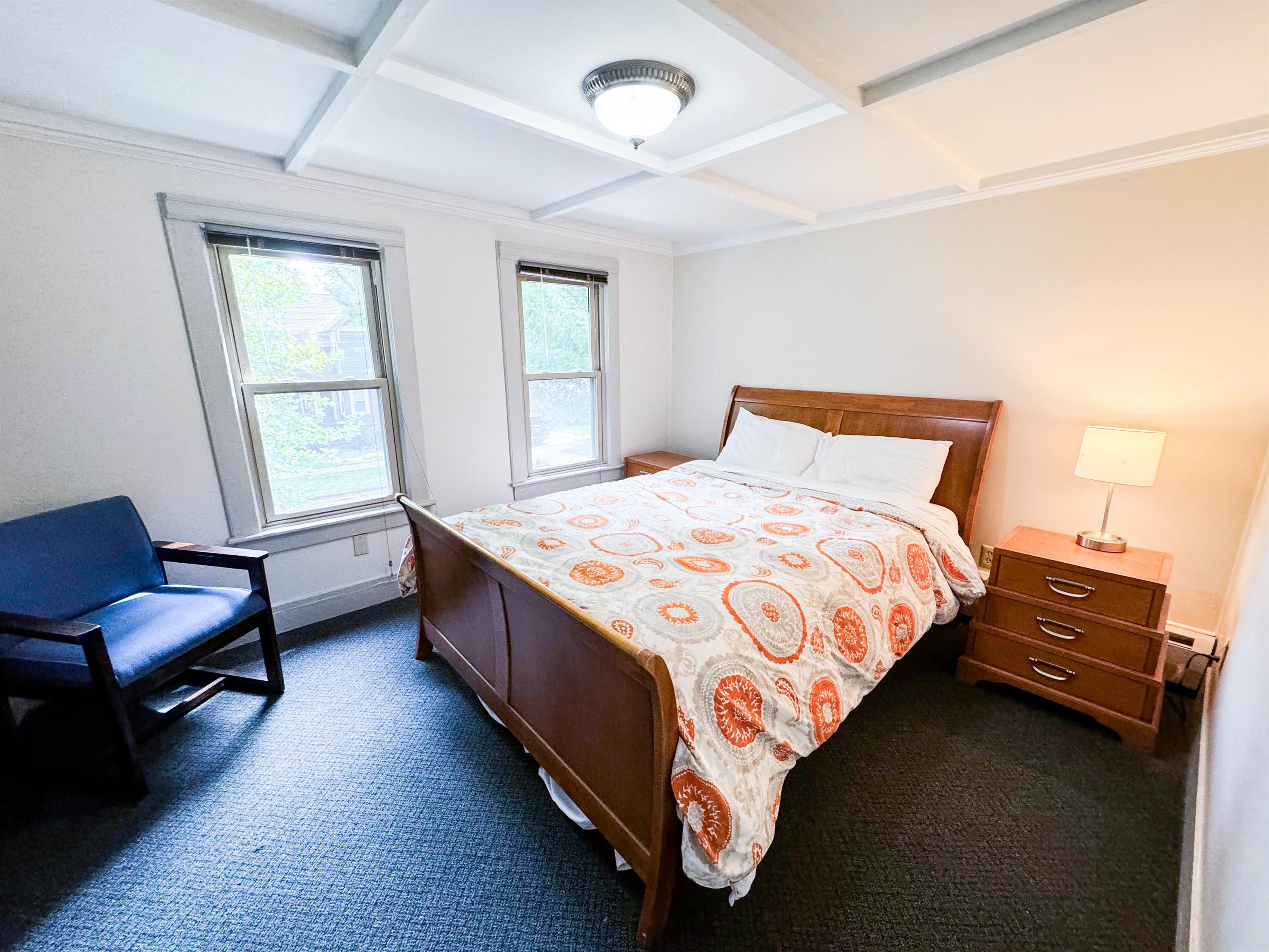 324 Center St unit 2 – photo 1