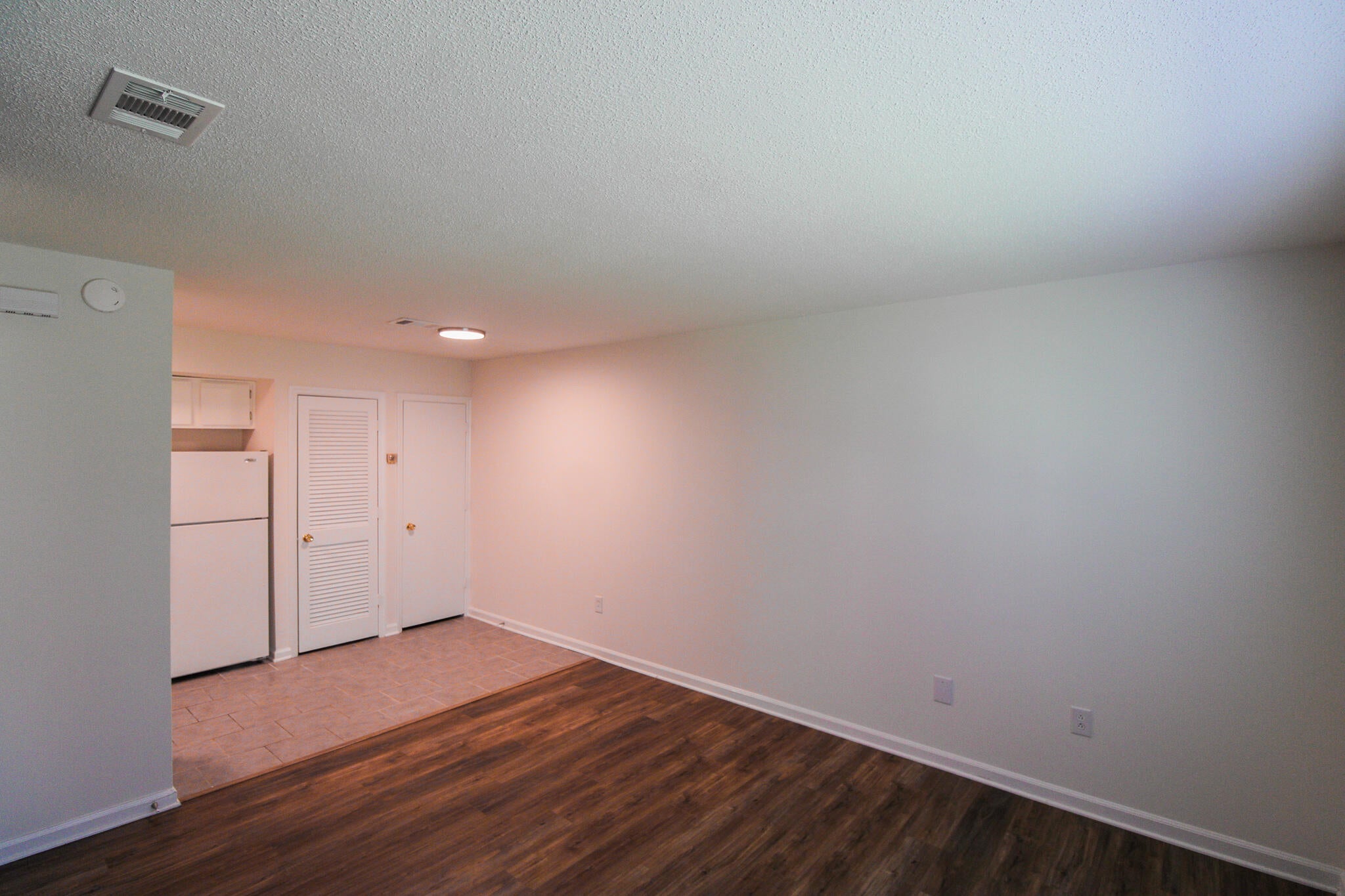 2494 Etiwan Ave unit 3c – photo 2