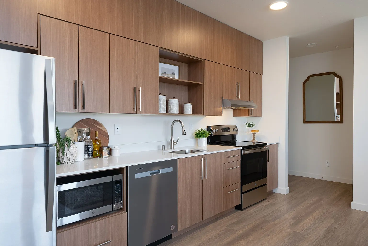Magnesium Village Apartments – photo 2