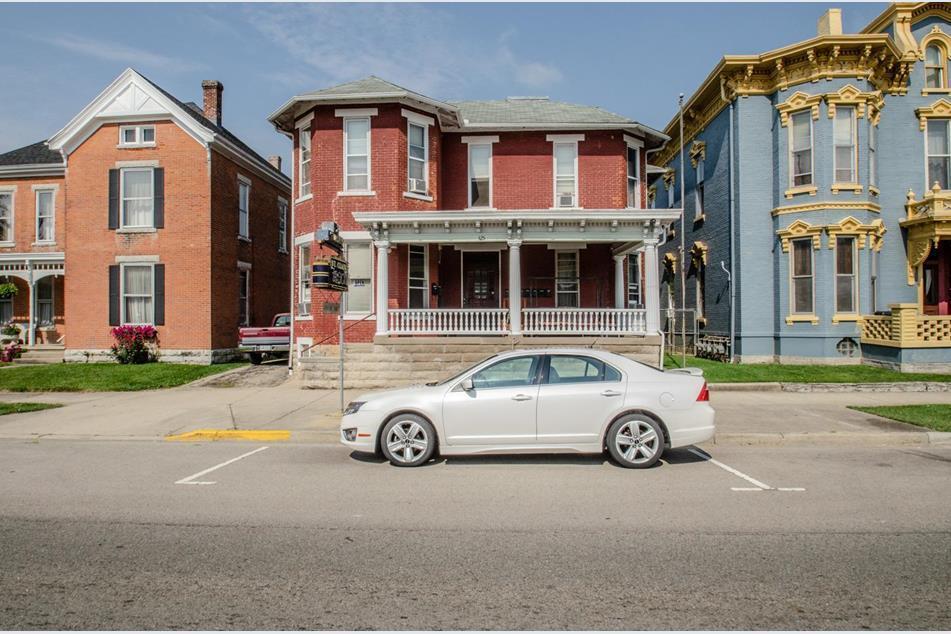 325 N Barron St – photo 4