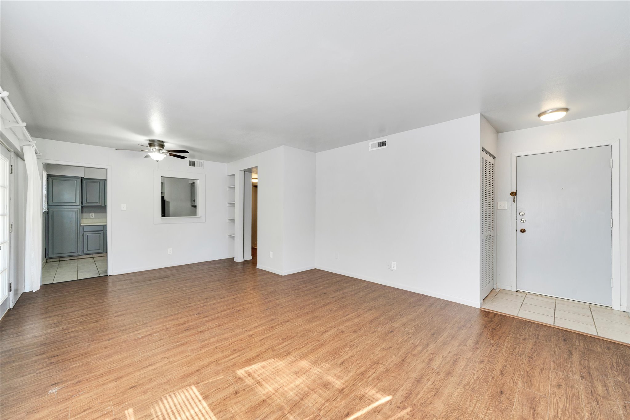 1130 Bois D'Arc St – photo 3