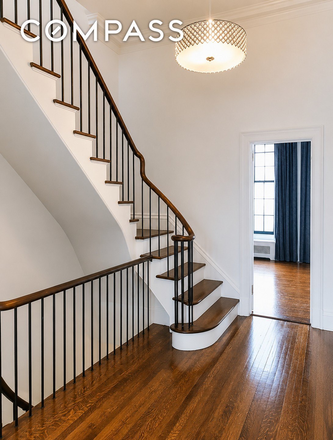 216 E 61st St #THOUSE – photo 2