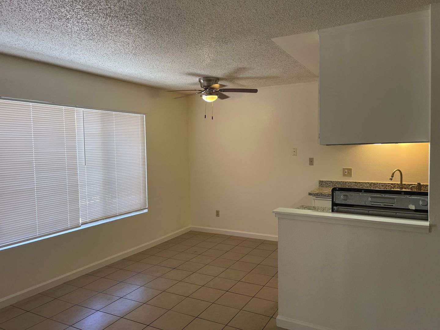 337 E Poplar St unit 16 – photo 1