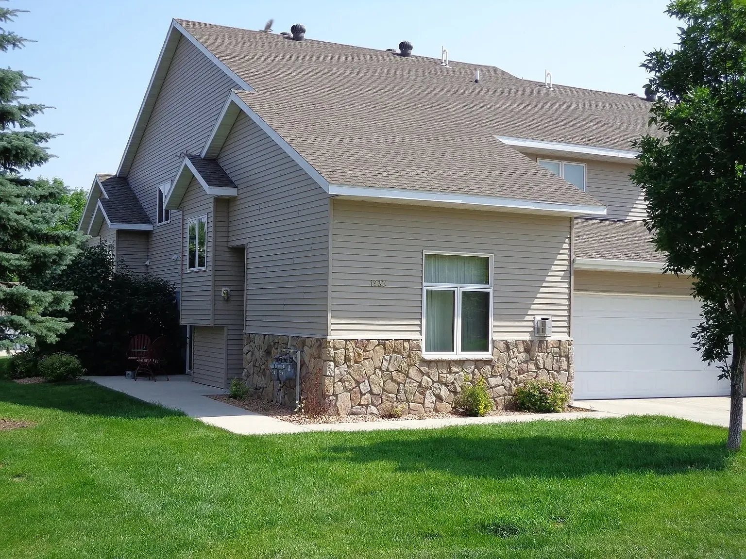Beaver Creek Townhomes – photo 1