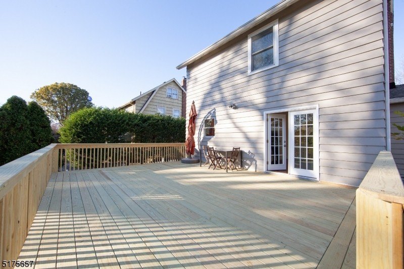 16 Columbus Ave – photo 2