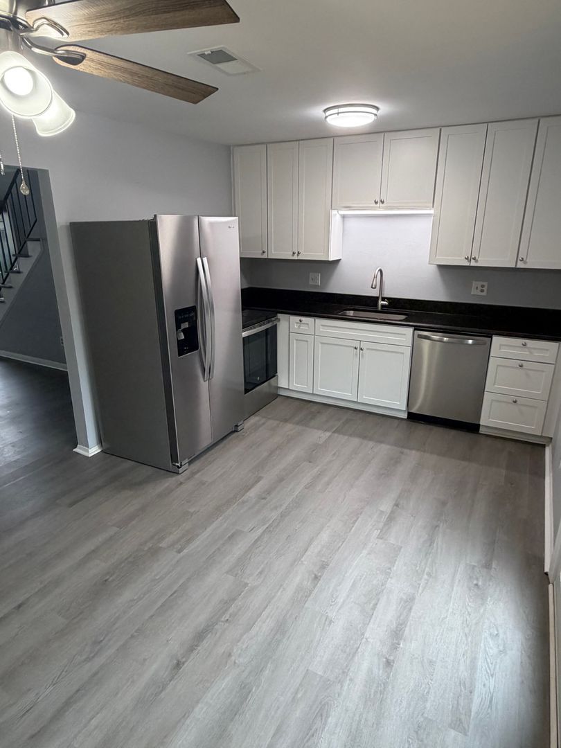 2223 Bailey Ave unit Bailey B – photo 2