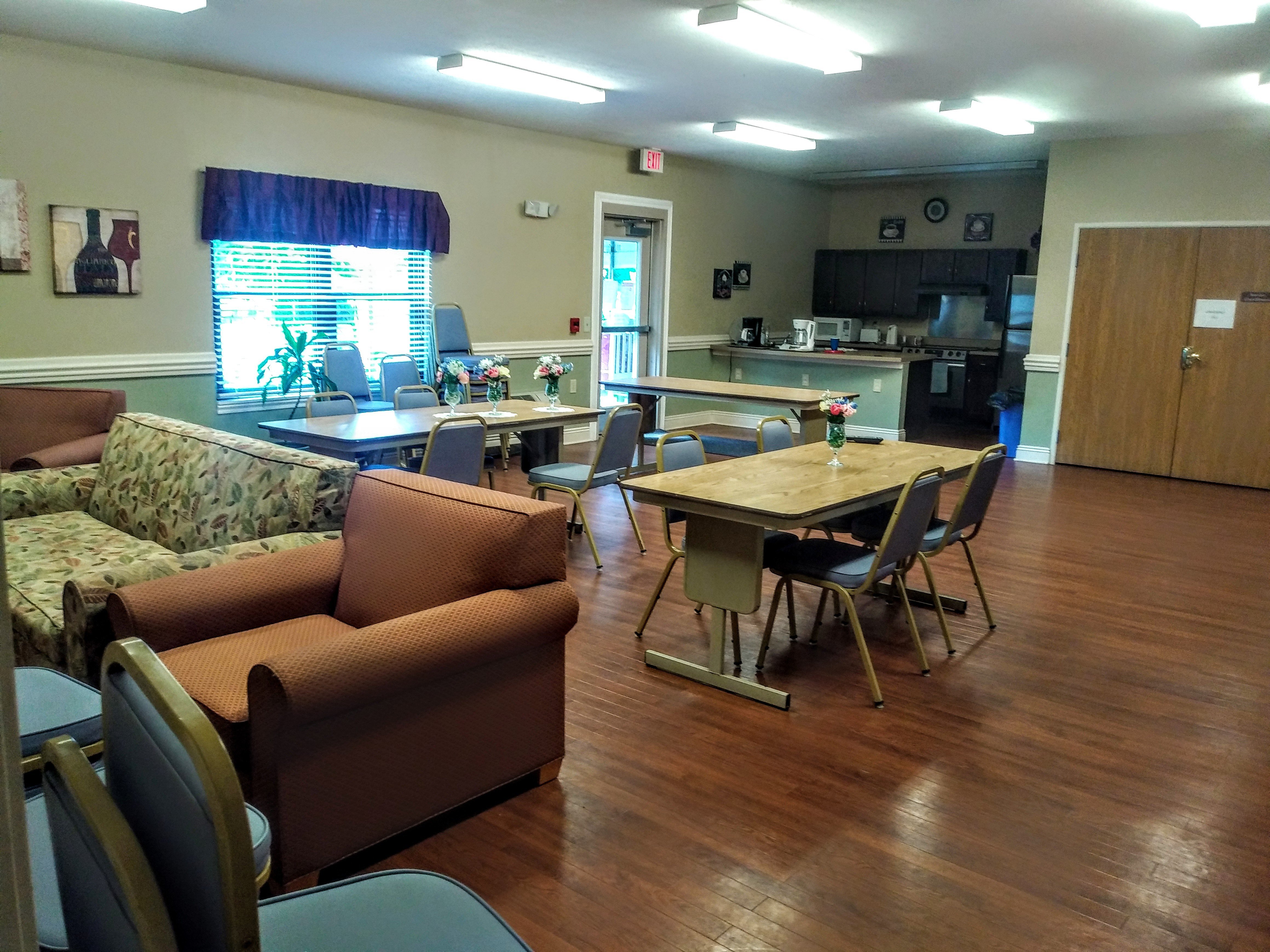 1600 Adams Ln – photo 3