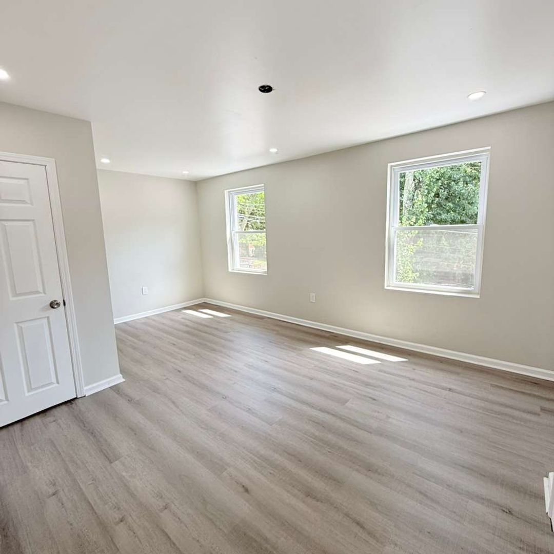 2021 Hampton Ave unit Floor 2 – photo 3