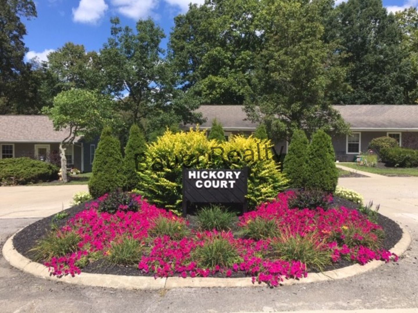 711 Hickory Ct unit 711 – photo 1