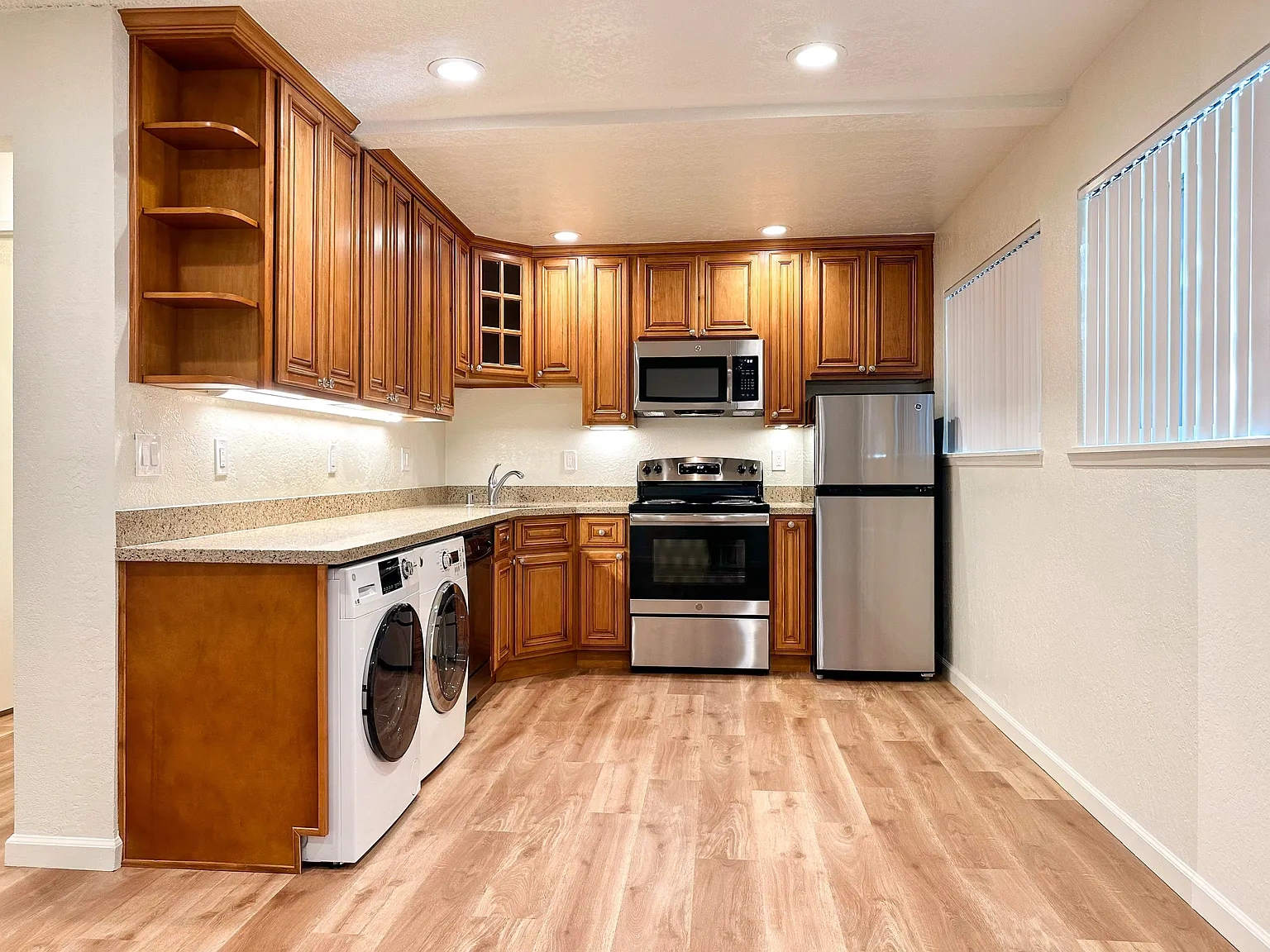 2511 Grove Way, Castro Valley – photo 2